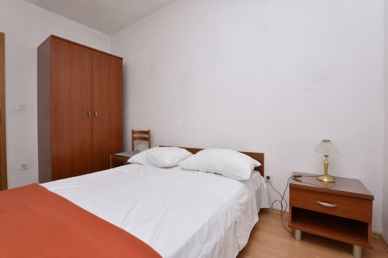 Apartments And Rooms Jakov Primošten Eksteriør bilde