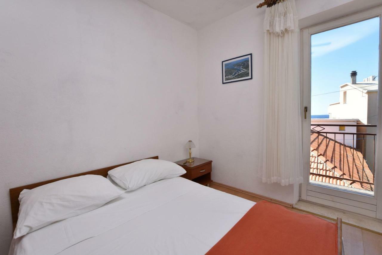 Apartments And Rooms Jakov Primošten Eksteriør bilde